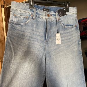 NWT Express Wide Leg High-Rise Jeans